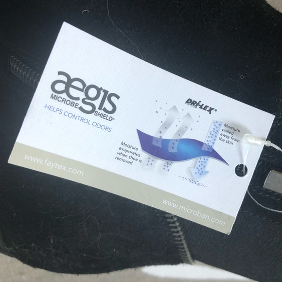 🖤 Suede Ankle Boot with Decorative Zipper Detail 🖤 - Picture 9 of 14